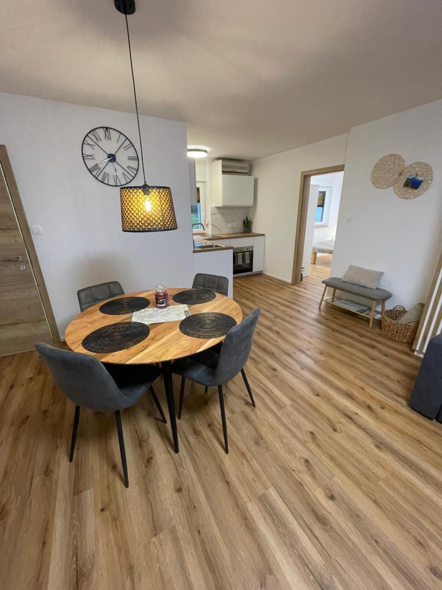בובק Apartma Guide 360 מראה חיצוני תמונה